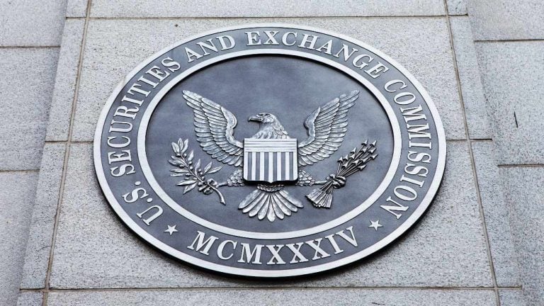 سناتورهای ایالات متحده از SEC برای توقف تایید ETF های رمزنگاری نقطه ای - می گویند که سایر بازارهای رمزنگاری ریسک بیشتری نسبت به بیت کوین دارند